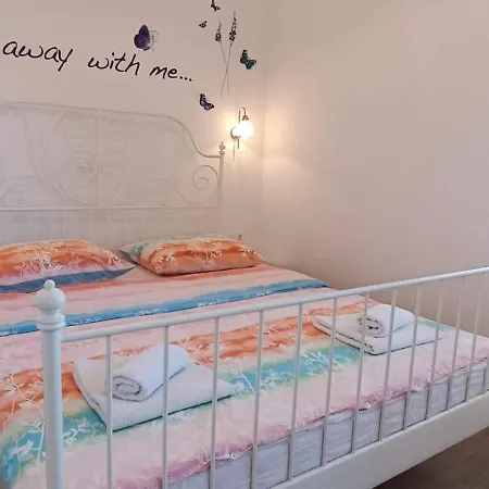 Apartment Sofija Vrsi