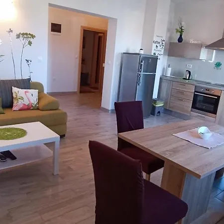 Apartment Sofija Vrsi