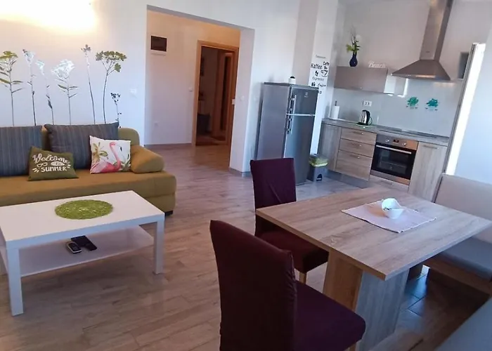 Apartment Sofija Vrsi